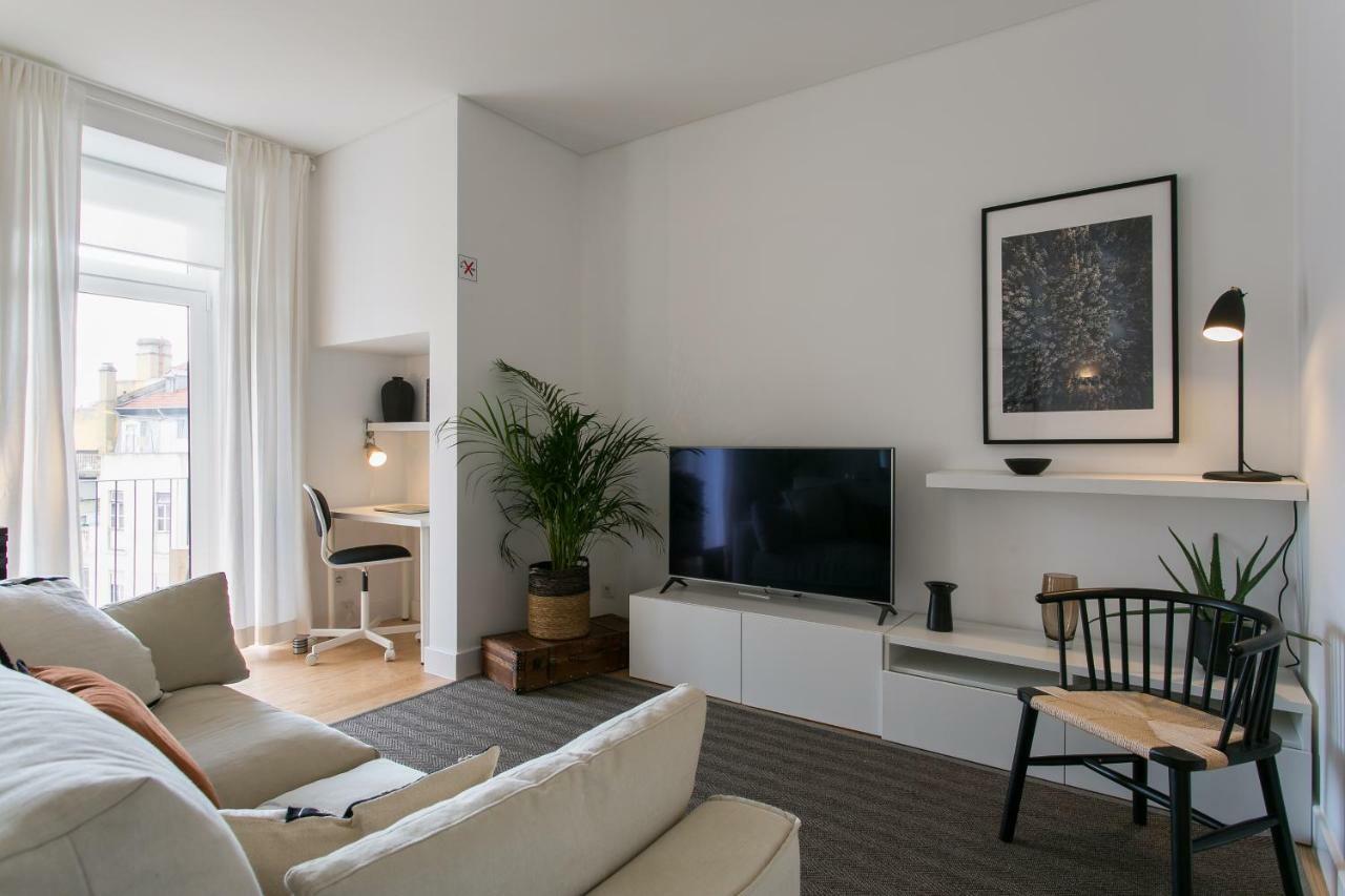 ליסבון Altido Elegant City Deluxe Apartment & Altido Luxurious 3-Bedroom Apt With Terrace In Intendente מראה חיצוני תמונה