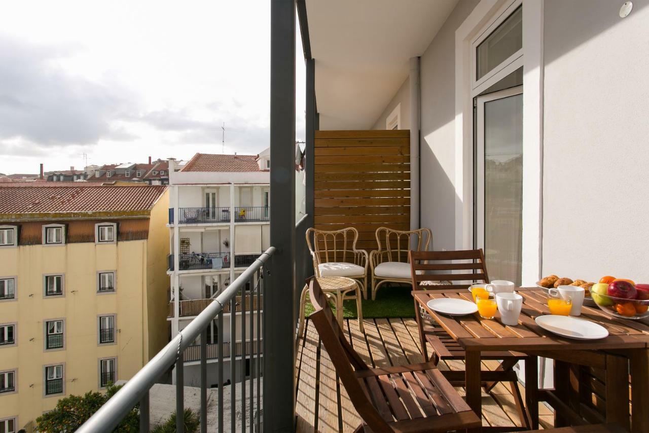 ליסבון Altido Elegant City Deluxe Apartment & Altido Luxurious 3-Bedroom Apt With Terrace In Intendente מראה חיצוני תמונה