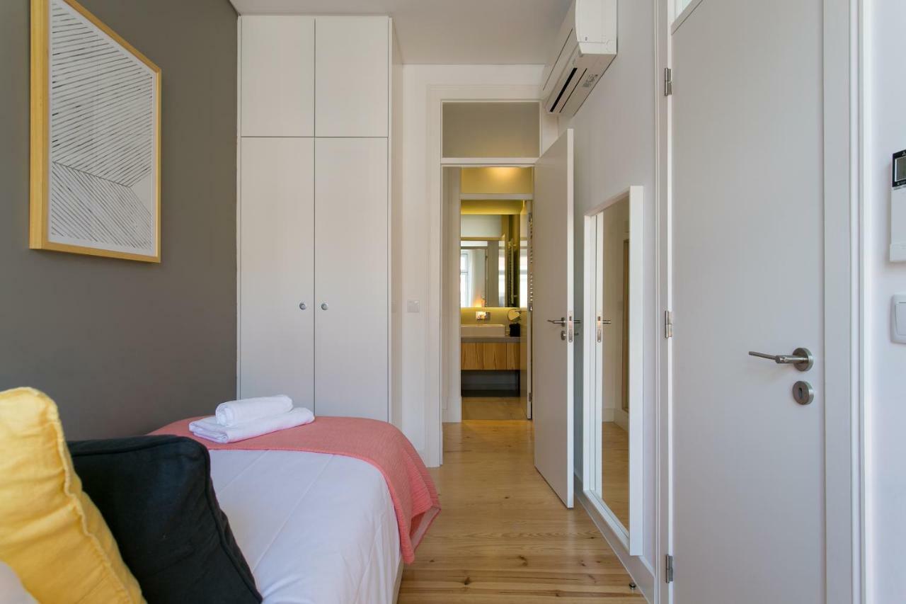 ליסבון Altido Elegant City Deluxe Apartment & Altido Luxurious 3-Bedroom Apt With Terrace In Intendente מראה חיצוני תמונה