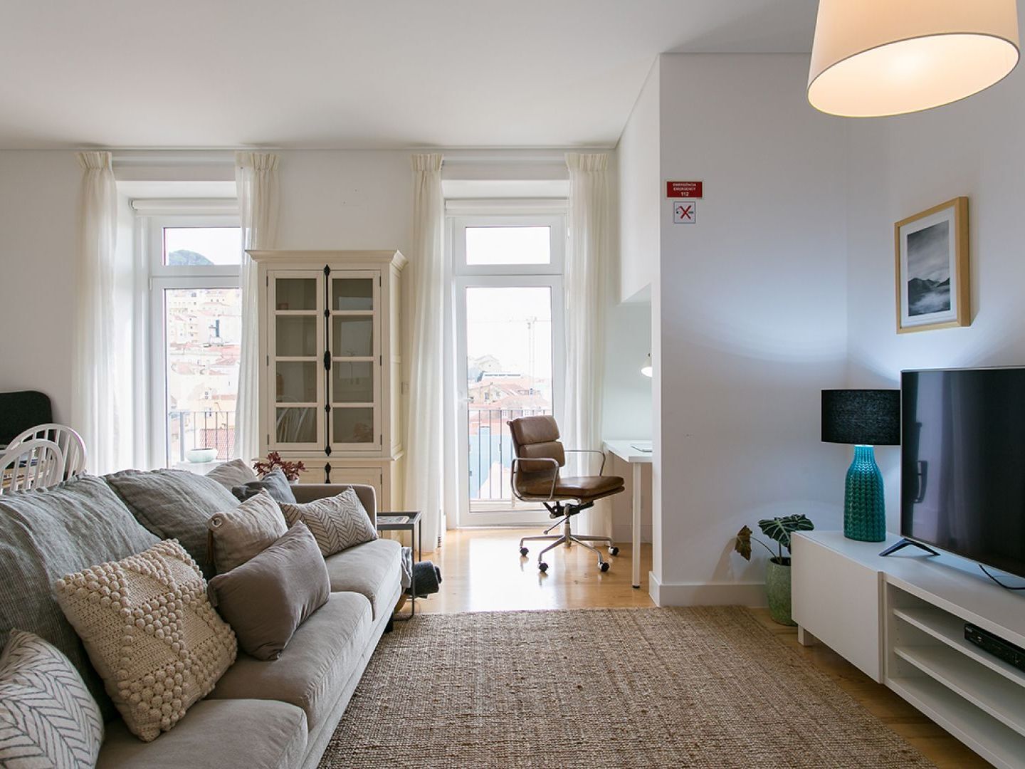 ליסבון Altido Elegant City Deluxe Apartment & Altido Luxurious 3-Bedroom Apt With Terrace In Intendente מראה חיצוני תמונה